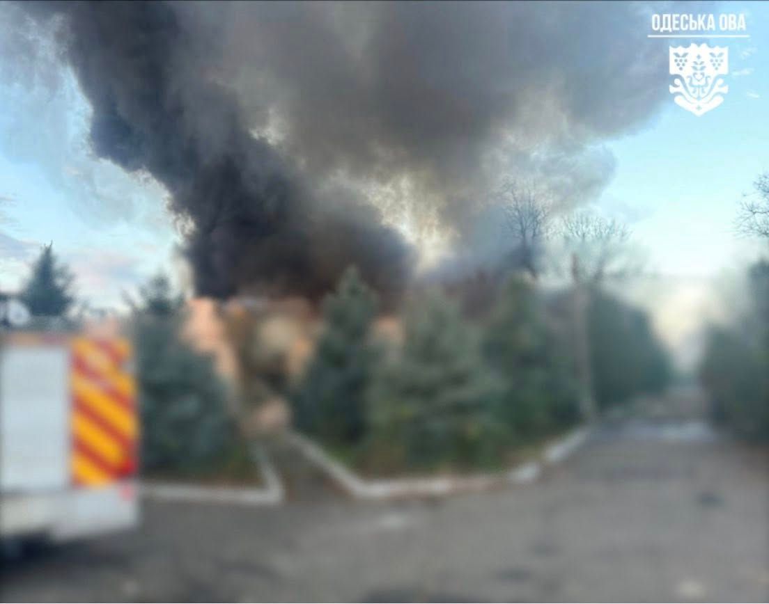 Уночі ворог знову масовано атакував Одещину ударними безпілотниками