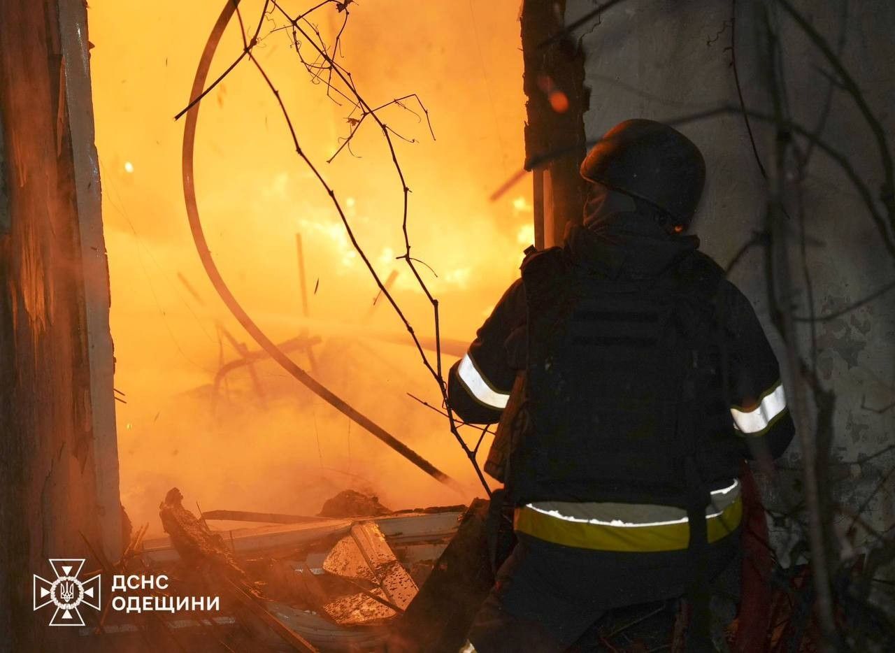 Вночі зафіксовано чергову масовану атаку ворожих безпілотників по Одеському регіону.