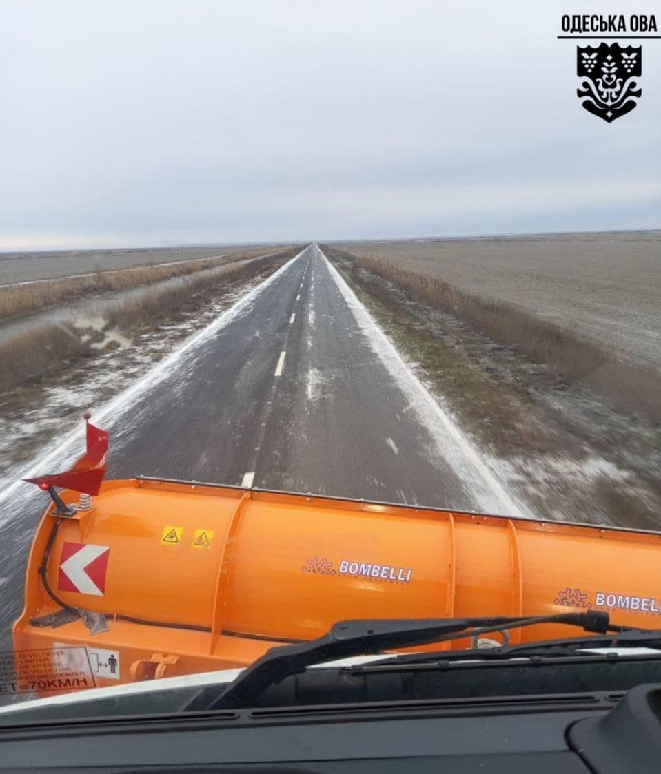 Негода на Одещині: робота служб та стан доріг в регіоні 