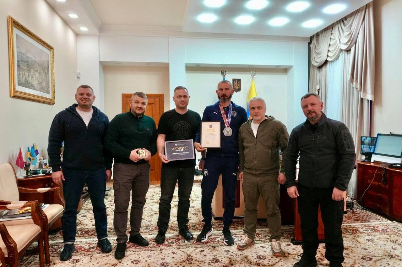 Начальник Одеської ОВА Олег Кіпер  привітав ветерана з Одещини - призера міжнародних змагань Air Force and Marine Corps Trials - 2026