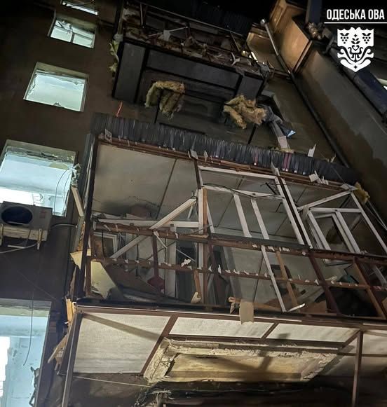 В ніч на 13 січня Одеса знову зазнала інтенсивної атаки ворожих безпілотників, на жаль, постраждало 6 людей. 