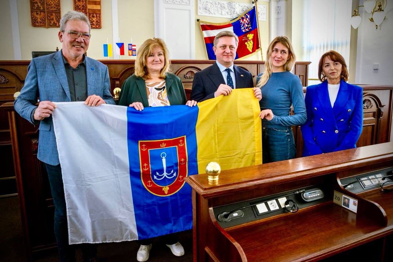 45 дітей з Одещини повернулися додому після тижневого відпочинку в Чехії