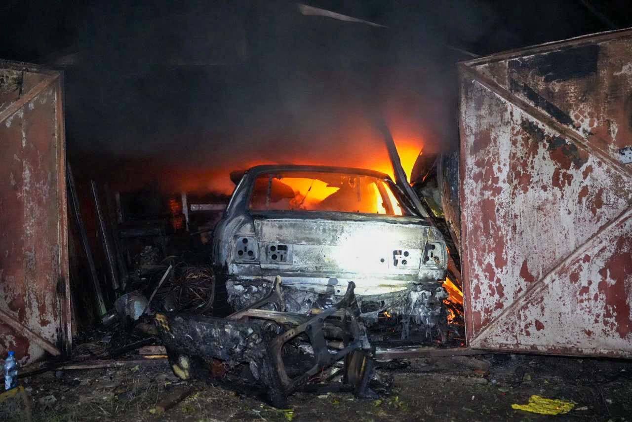 ️Вночі ворог атакував Одесу ударними безпілотниками. Постраждав 23-річний чоловік, йому надається допомога.