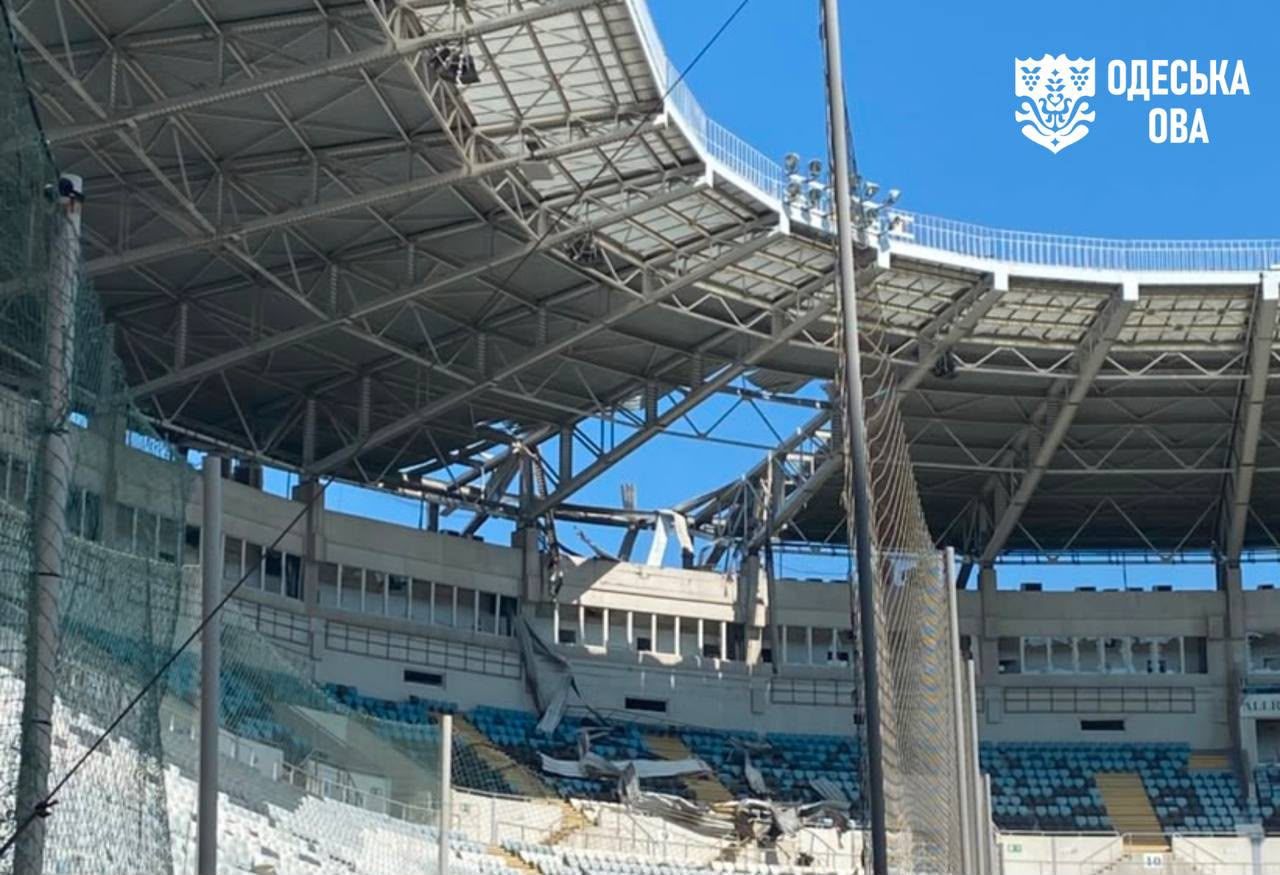На жаль, внаслідок атаки осколкові поранення отримала 29-річна жінка.