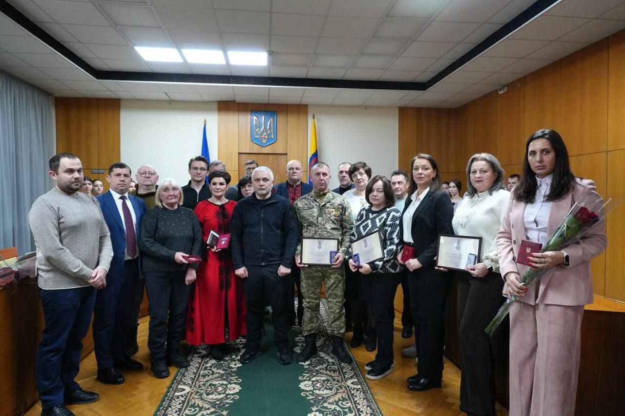 Сьогодні, у День Соборності України, мав честь від імені Президента України та Уряду нагородити лікарів, освітян, представників органів