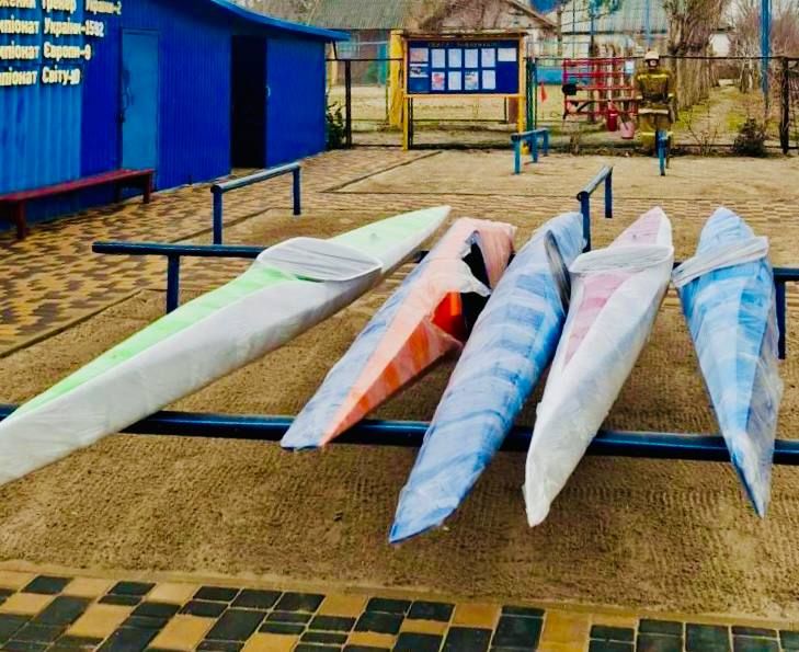 У Вилковому спільно з громадою оновлюємо матеріальну базу місцевої дитячо-юнацької спортивної школи.