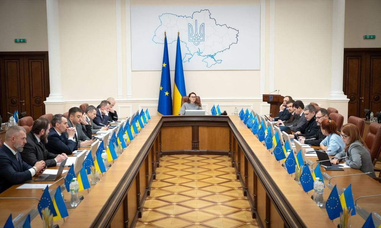 Уряд розширює програму страхування воєнних ризиків: нові ліміти для підтримки бізнесу у прифронтових регіонах