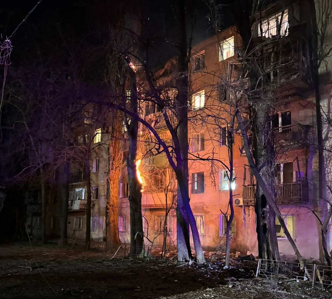 Внаслідок нічної атаки ворога на Одесу, на жаль, загинула одна людина, ще 12 людей постраждали, серед них - дитина