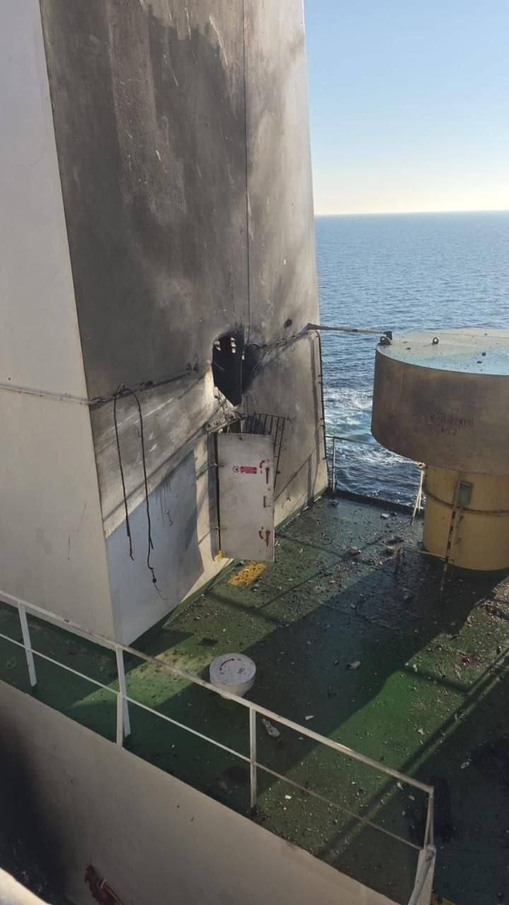 Ворог свідомо продовжує атаки по цивільному судноплавству.