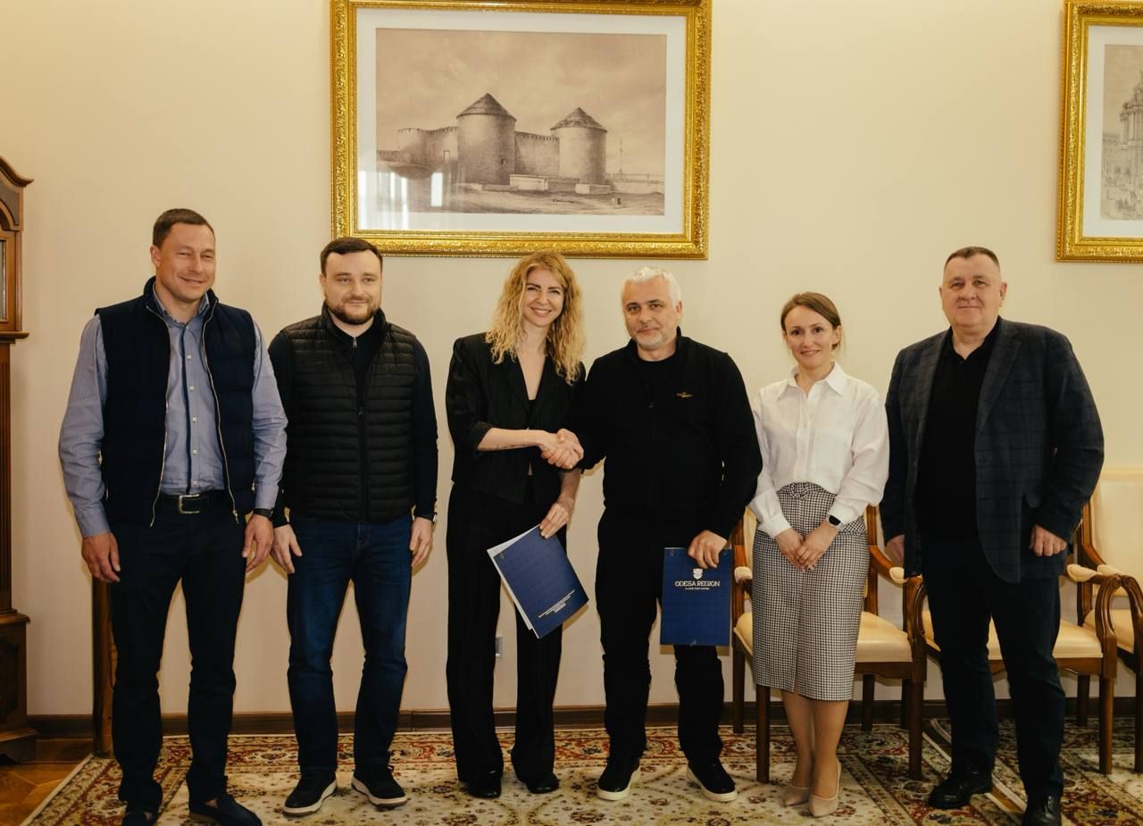 Підписали Меморандум про партнерство між Одеською ОДА та британською компанією Elementum Energy – одним з найбільших міжнародних інвесторів у сфері відновлюваної енергетики. 