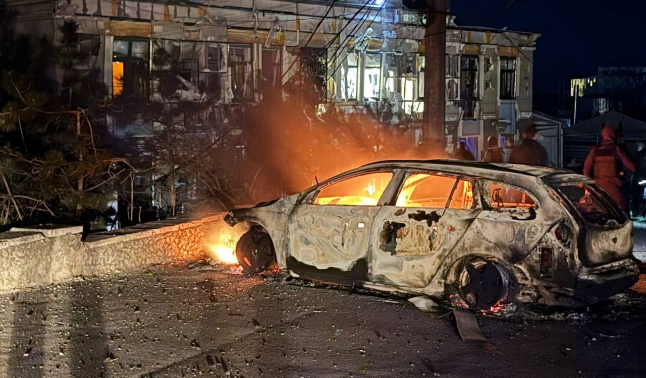 На жаль, станом на ранок відомо про 11 постраждалих, серед них 2 дітей, внаслідок масованої нічної атаки по Одесі. Усім надається необхідна медична допомога