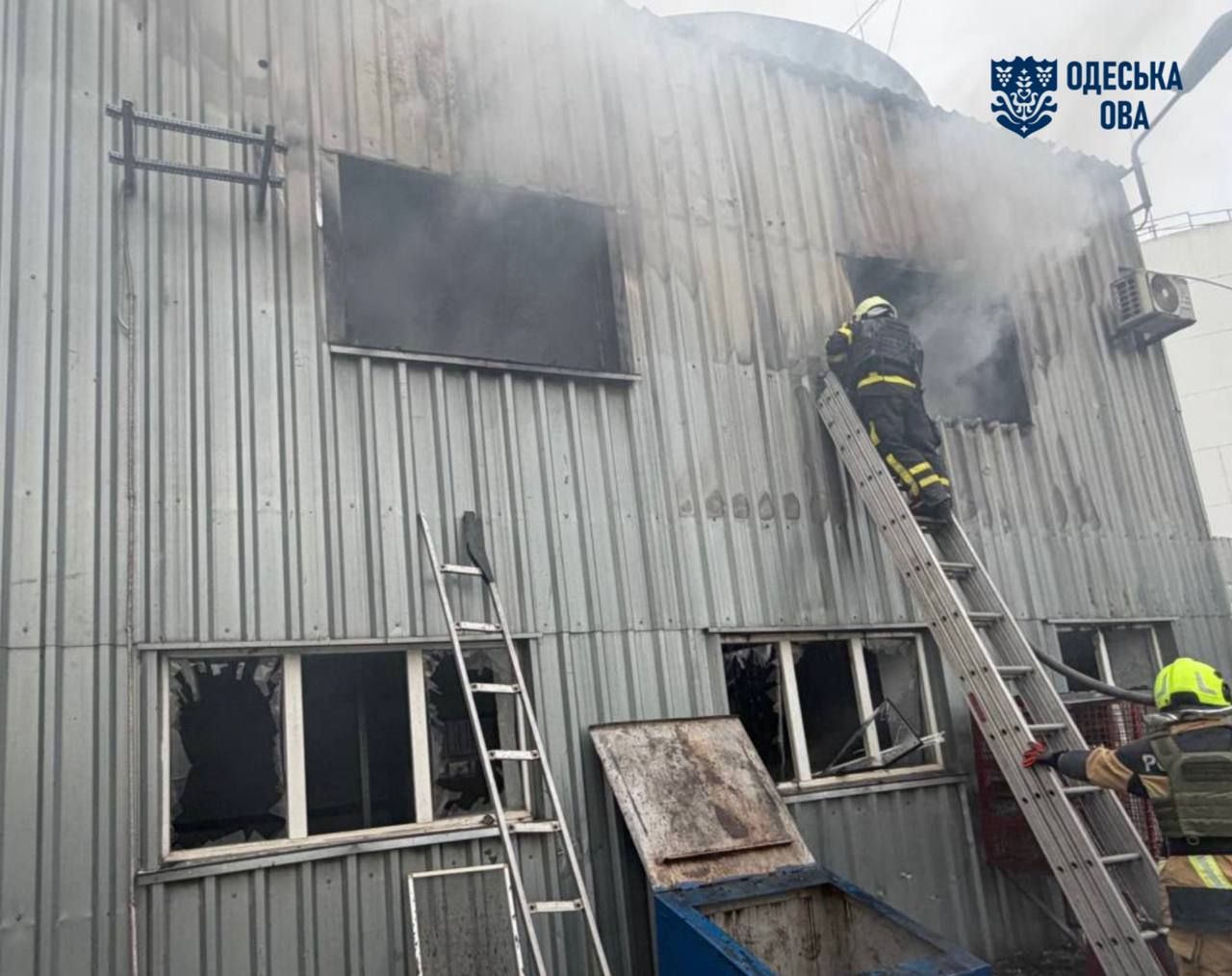 Сьогодні вночі ворог знову масовано атакував Одещину ударними БпЛА. На жаль, двоє людей постраждало
