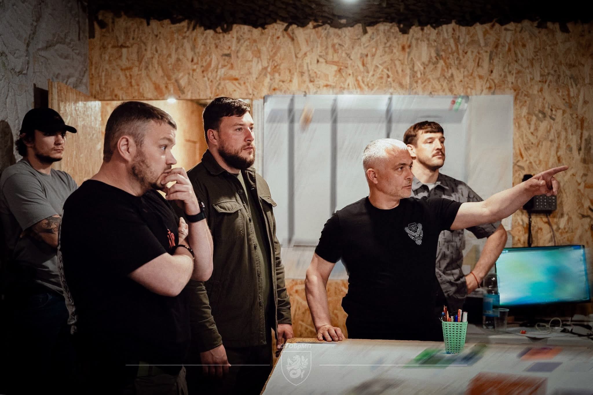 Днями начальник Одеської обласної військової адміністрації Олег Кіпер та перший заступник начальника Одеської ОВА Олександр Харлов провели робочу зустріч із командуванням 37 окремої бригади морської піхоти та 20 армійського корпусу