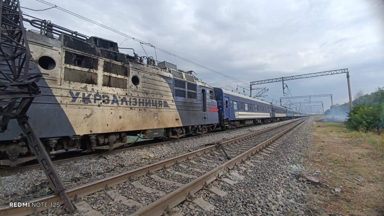 Майже 600 пасажирів, серед яких 15 дітей, сьогодні опинилися під атакою російських реактивних БпЛА.