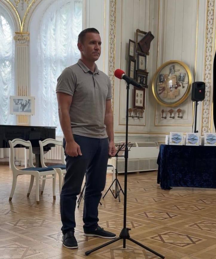 27 серпня в Одеському літературному музеї відкрилась сучасна мультимедійна виставка і відбулася презентація книги про українську Одесу кінця XIX — початку ХХ століття — видавничо-виставковий проєкт «Родина Комарових: портрет на тлі епохи».