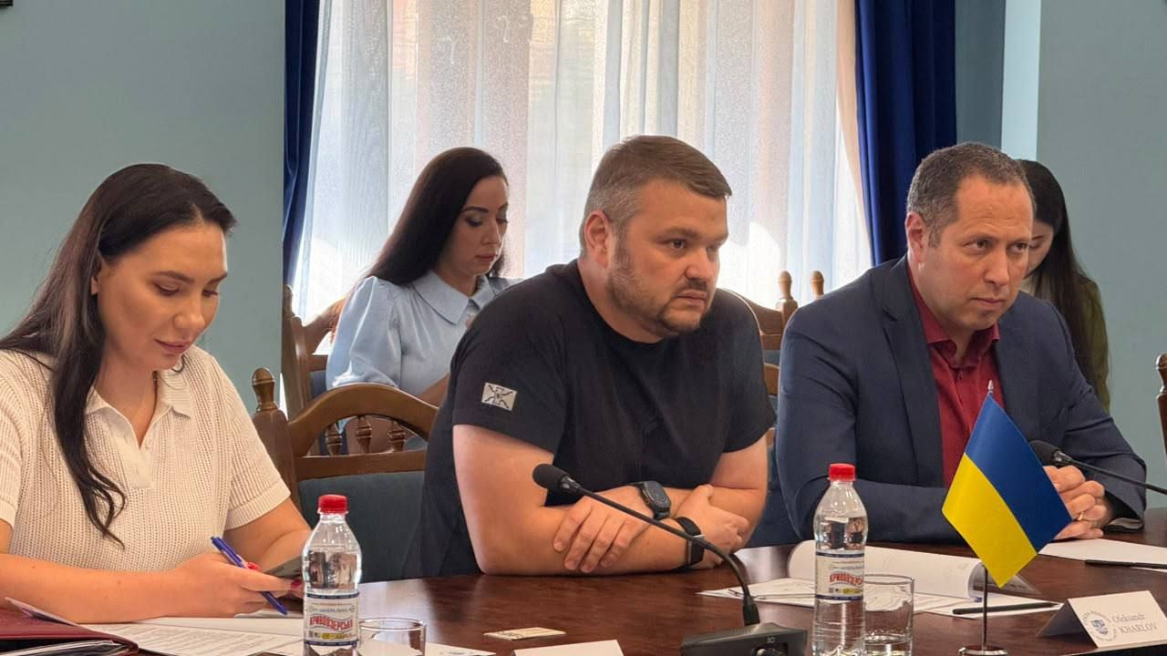 Перший заступник начальника Одеської ОВА Олександр Харлов провів зустріч із новопризначеною Головою Консультативної місії Європейського Союзу в Україні Корнелією Тейлор.